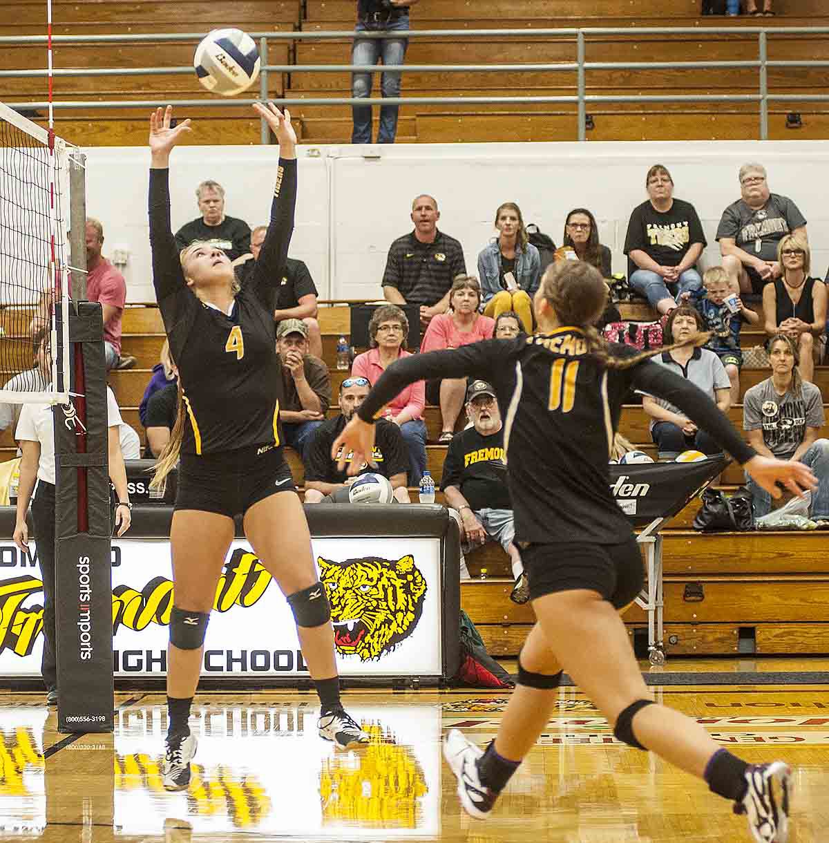 Photos: Fremont High volleyball vs. Grand Island, 9.12.17